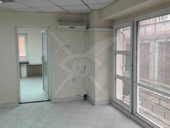 Дава се под наем Офис в Пловдив, Център - 220 кв.м за 1296.42 € - Снимка #1