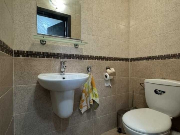 Дава се под наем Тристаен апартамент в Пазарджик, Окръжна болница - 75 кв.м за 306 € - Снимка #1