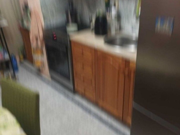 Тристаен апартамент в София, Слатина - 90 кв.м за 2040 €/кв.м - Снимка #1