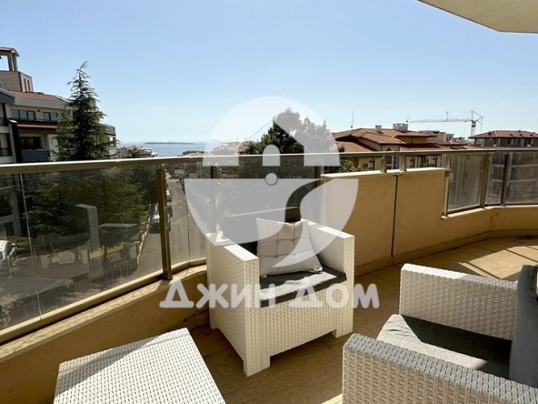 Двустаен апартамент в Свети Влас - 67 кв.м за 1612 €/кв.м - Снимка #1