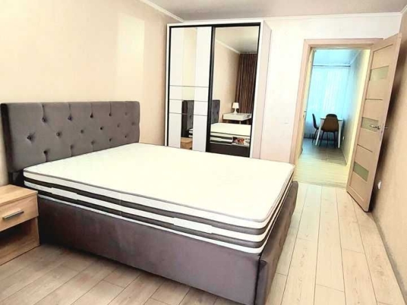 Дава се под наем Двустаен апартамент в София, Дружба 2 - 52 кв.м за 400 € - Снимка #1