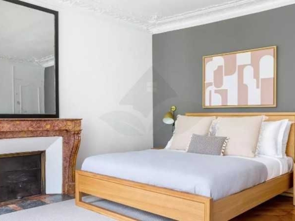 Дава се под наем Тристаен апартамент в Пловдив, Кършияка - 82 кв.м за 321.3 € - Снимка #1