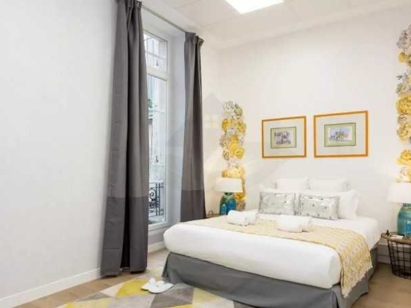 Дава се под наем Четиристаен апартамент в Пловдив, Център - 97 кв.м за 204 € - Снимка #1