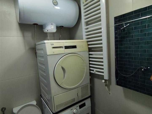 Дава се под наем Тристаен апартамент в Бургас, Братя Миладинови - 86 кв.м за 255 € - Снимка #1