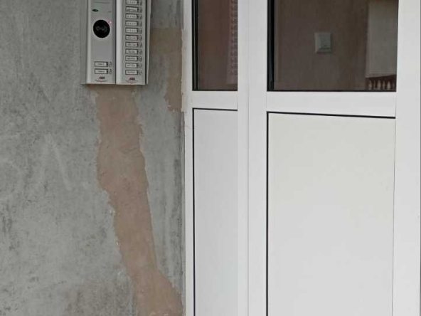 Двустаен апартамент в Плевен, Широк център - 52 кв.м за 1635 €/кв.м - Снимка #1