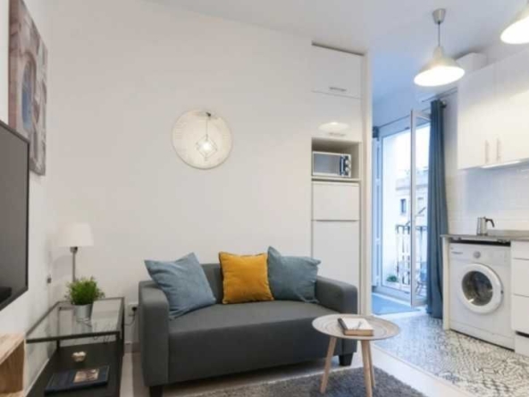 Дава се под наем Едностаен апартамент в Пловдив, Христо Смирненски - 44 кв.м за 214.2 € - Снимка #1