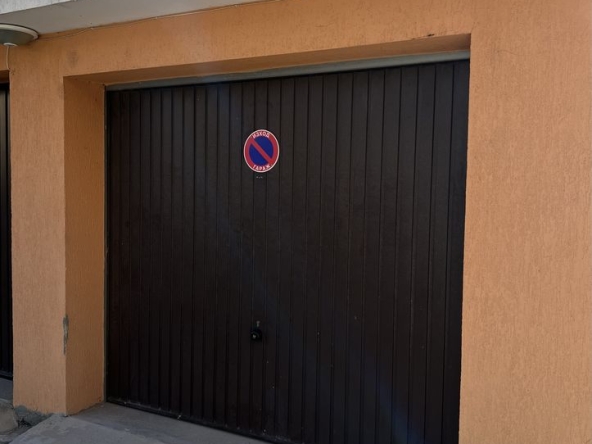 Дава се под наем Гараж / Паркомясто в Велико Търново, Стара част - 20 кв.м за 71.4 € - Снимка #1