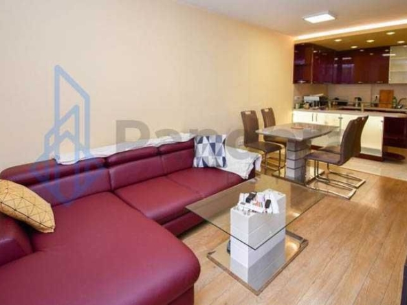 Дава се под наем Тристаен апартамент в София, Зона Б-18 - 116 кв.м за 518.67 € - Снимка #1