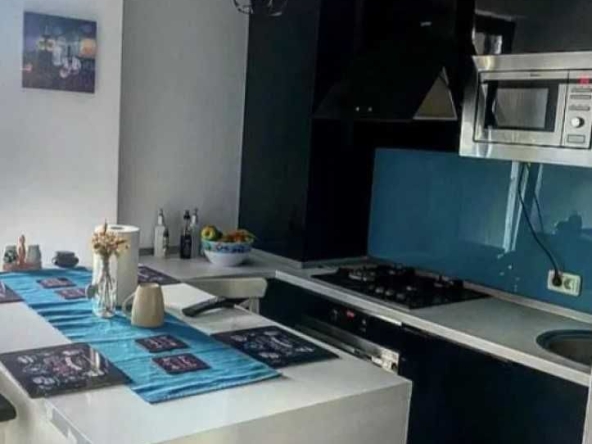 Дава се под наем Едностаен апартамент в Пловдив, Каменица 1 - 40 кв.м за 117.3 € - Снимка #1