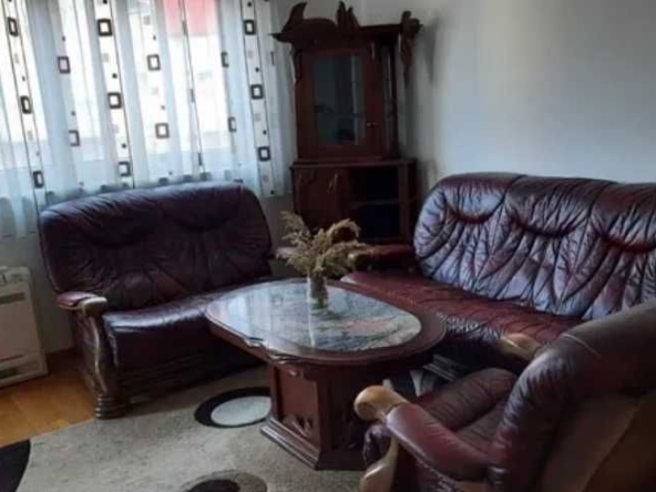 Дава се под наем Двустаен апартамент в Пловдив, Гагарин - 65 кв.м за 163.2 € - Снимка #1