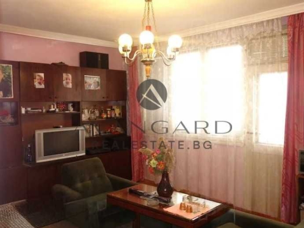 Етаж от къща в Пловдив, Прослав - 120 кв.м за 659 €/кв.м - Снимка #1