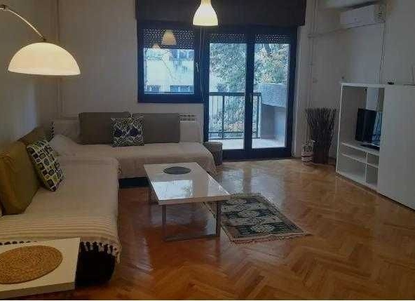 Дава се под наем Тристаен апартамент в Пловдив, Христо Смирненски - 86 кв.м за 270.3 € - Снимка #1