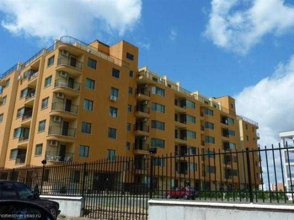 Двустаен апартамент в к.к. Слънчев бряг - 54 кв.м за 1204 €/кв.м - Снимка #1