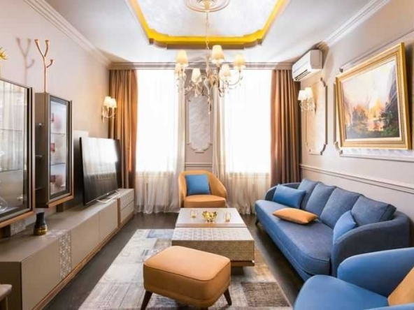 Двустаен апартамент в София, Център - 87 кв.м за 1840 €/кв.м - Снимка #1
