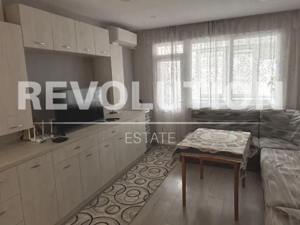 Дава се под наем Тристаен апартамент в Варна, Трошево - 70 кв.м за 548.25 € - Снимка #1