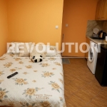 Дава се под наем Едностаен апартамент в Варна, Зимно кино Тракия - 25 кв.м за 225 € - Снимка #1