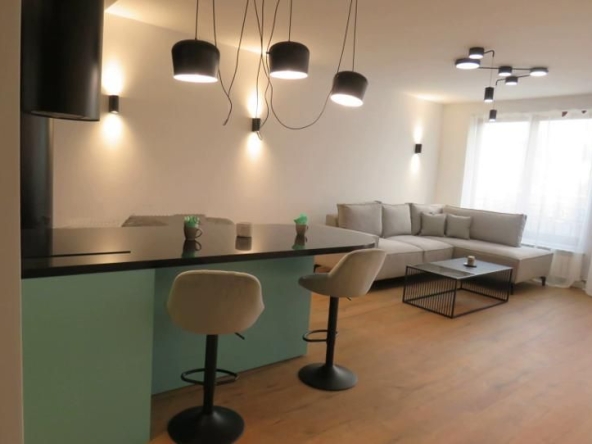 Дава се под наем Тристаен апартамент в София, Кръстова вада - 116 кв.м за 1500 € - Снимка #1