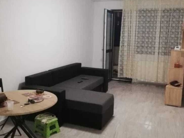 Дава се под наем Едностаен апартамент в Пловдив, Център - 40 кв.м за 188.7 € - Снимка #1