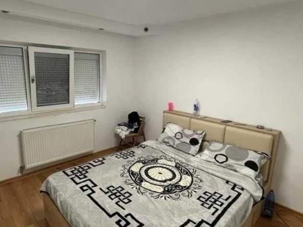 Дава се под наем Тристаен апартамент в Пловдив, Тракия - 78 кв.м за 122.4 € - Снимка #1