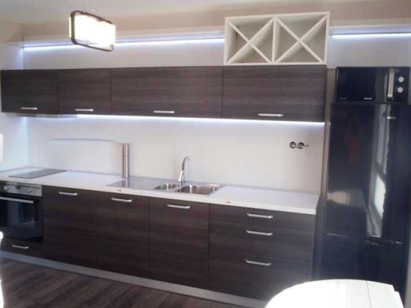 Дава се под наем Двустаен апартамент в София, Дървеница - 75 кв.м за 372.3 € - Снимка #1