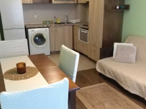 Дава се под наем Двустаен апартамент в Варна, ВИНС - 42 кв.м за 398.82 € - Снимка #1
