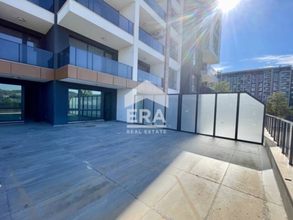 Тристаен апартамент в Кърджали, Център - 135 кв.м за 963 €/кв.м - Снимка #1