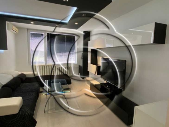 Дава се под наем Тристаен апартамент в София, Връбница 2 - 80 кв.м за 615 € - Снимка #1