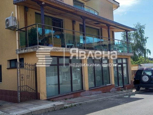 Дава се под наем Магазин в с. Лозенец, Област Бургас - 37 кв.м за 130 € - Снимка #1