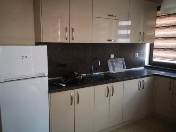 Дава се под наем Двустаен апартамент в Пловдив, Кършияка - 50 кв.м за 409 € - Снимка #1