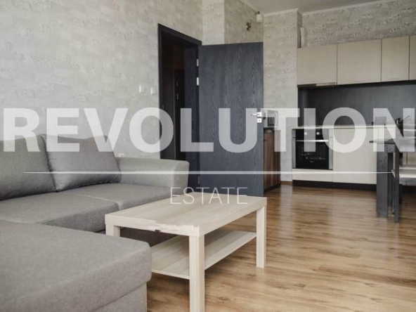 Дава се под наем Тристаен апартамент в к.к. Златни пясъци - 110 кв.м за 600 € - Снимка #1