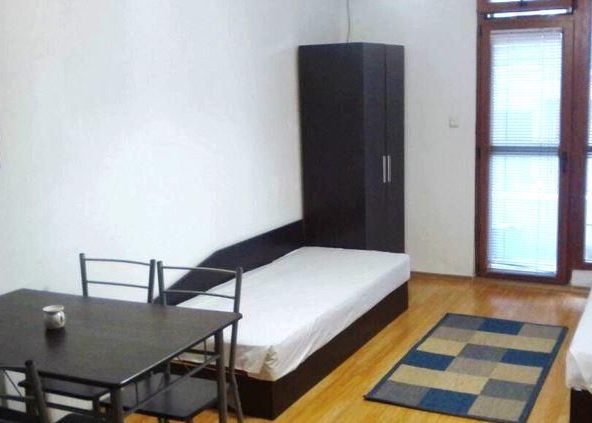 Дава се под наем Едностаен апартамент в Бургас, Лазур - 30 кв.м за 255 € - Снимка #1