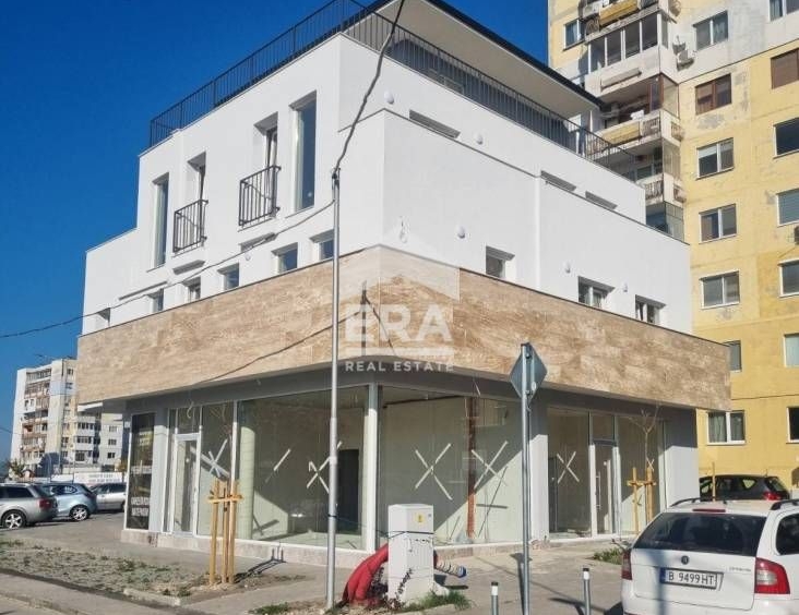 Двустаен апартамент в Варна, Кайсиева градина - 43 кв.м за 1977 €/кв.м - Снимка #1