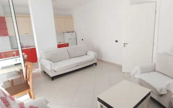 Дава се под наем Тристаен апартамент в Пловдив, Каменица 1 - 83 кв.м за 351.9 € - Снимка #1