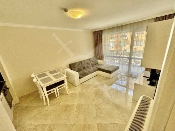Двустаен апартамент в к.к. Слънчев бряг - 61 кв.м за 1525 €/кв.м - Снимка #1