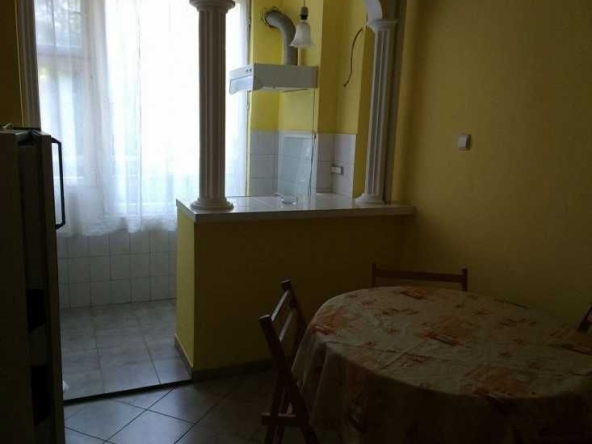 Дава се под наем Двустаен апартамент в Пловдив, Кючук Париж - 65 кв.м за 249.9 € - Снимка #1