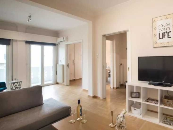 Дава се под наем Тристаен апартамент в Пловдив, Съдийски - 95 кв.м за 433.5 € - Снимка #1