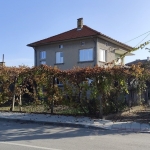 Етаж от къща в Каспичан - 70 кв.м за 598 €/кв.м - Снимка #1