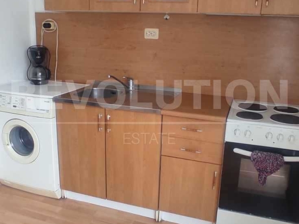 Дава се под наем Двустаен апартамент в Пловдив, Кършияка - 50 кв.м за 325 € - Снимка #1