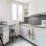 Дава се под наем Едностаен апартамент в Пловдив, Изгрев - 30 кв.м за 199.41 € - Снимка #1