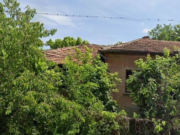 Къща в с. Сомовит, Област Плевен - 103 кв.м за 75 €/кв.м - Снимка #1
