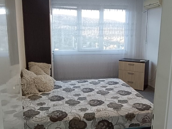 Дава се под наем Тристаен апартамент в Шумен, Боян Българанов 1 - 68 кв.м за 331.5 € - Снимка #1