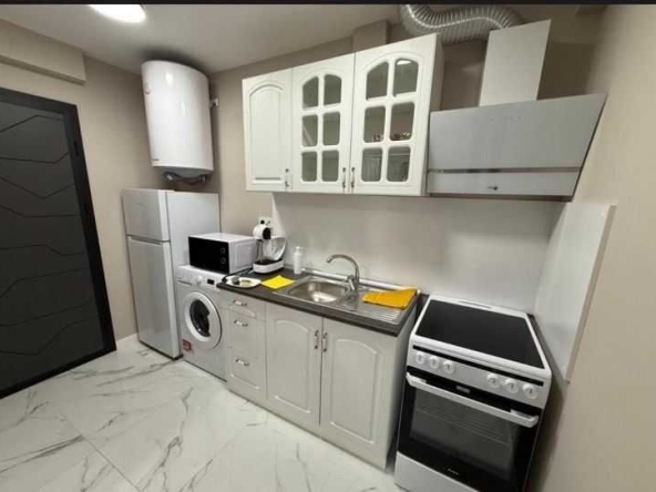 Дава се под наем Двустаен апартамент в София, Студентски град - 58 кв.м за 561 € - Снимка #1