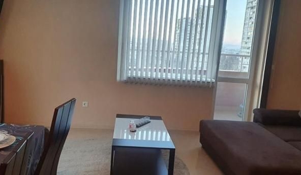 Дава се под наем Четиристаен апартамент в София, Полигона - 140 кв.м за 1000 € - Снимка #1