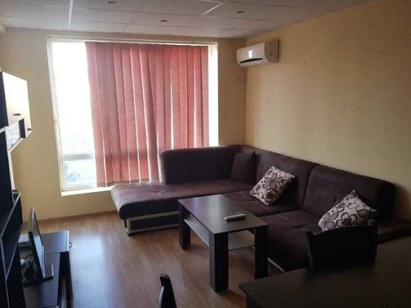 Дава се под наем Тристаен апартамент в Бургас, Славейков - 86 кв.м за 245 € - Снимка #1