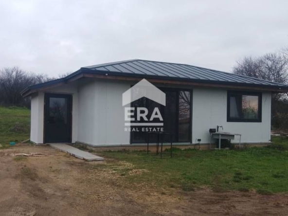 Къща в с. Крумово, Област Варна - 49 кв.м за 1145 €/кв.м - Снимка #1