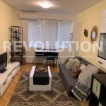 Дава се под наем Двустаен апартамент в Варна, Център - 60 кв.м за 323.85 € - Снимка #1