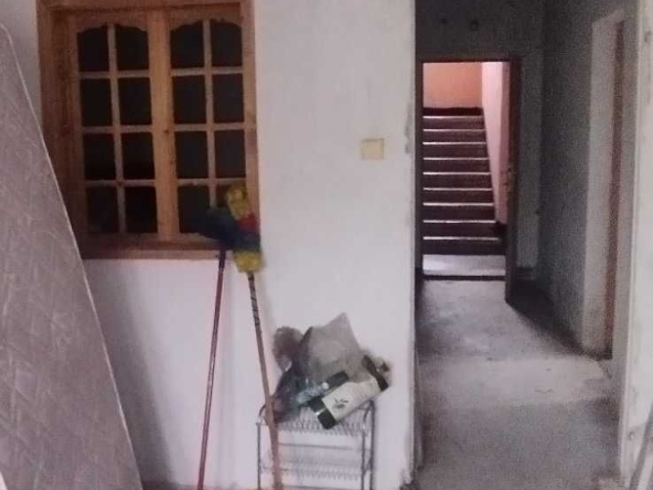 Тристаен апартамент в Попово - 90 кв.м за 545 €/кв.м - Снимка #1