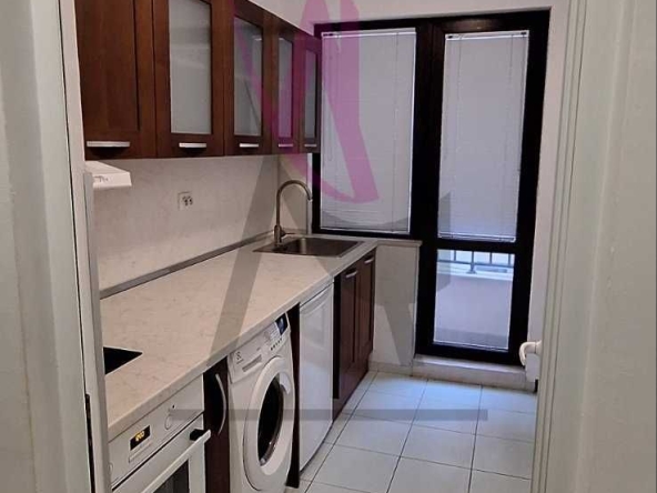 Дава се под наем Едностаен апартамент в Варна, Гръцка махала - 35 кв.м за 383 € - Снимка #1