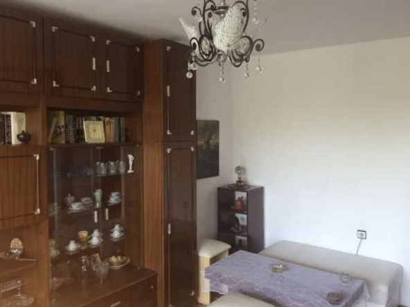 Дава се под наем Двустаен апартамент в Бургас, Лазур - 65 кв.м за 200 € - Снимка #1