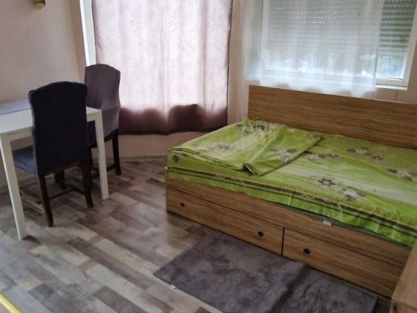 Дава се под наем Едностаен апартамент в Варна, Аспарухово - 30 кв.м за 199.41 € - Снимка #1